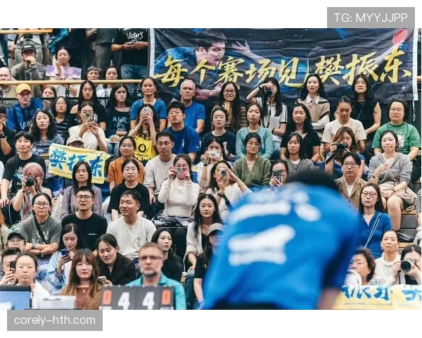 明星球员训练场真实力引关注，赛场背后故事发人深省