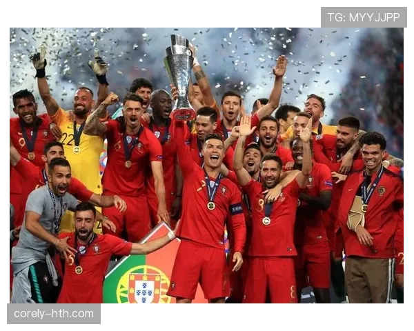 回顾2004年欧洲杯：葡萄牙主场辉煌与决赛遗憾成永恒记忆